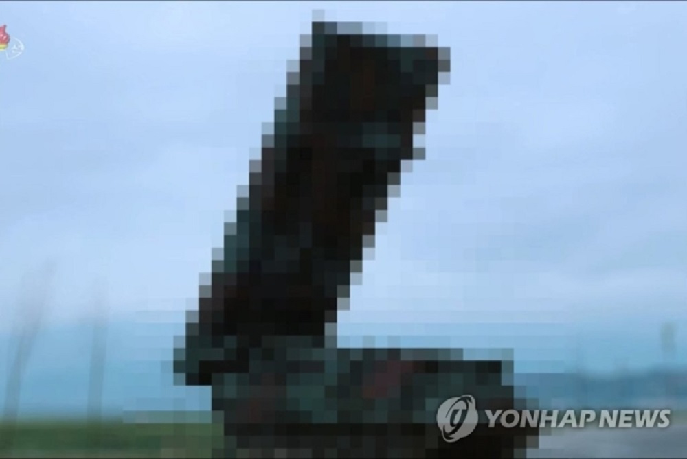 모자이크 처리한 북한 방사포.jpg